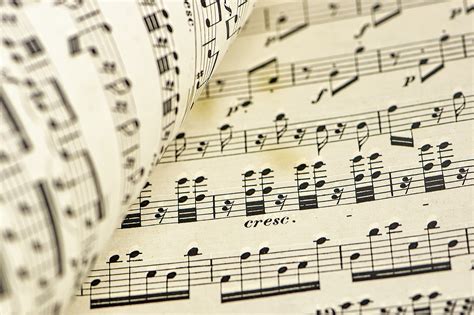 where to buy sheet music near me and how does the internet revolutionize classical music education?